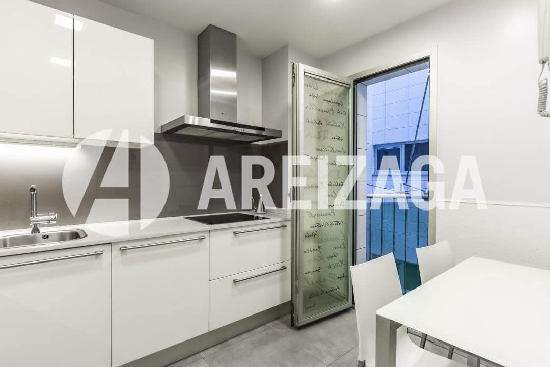 2 soverom Leilighet til salgs i Donostia-San Sebastian - € 890 000 (Ref: 9104104)