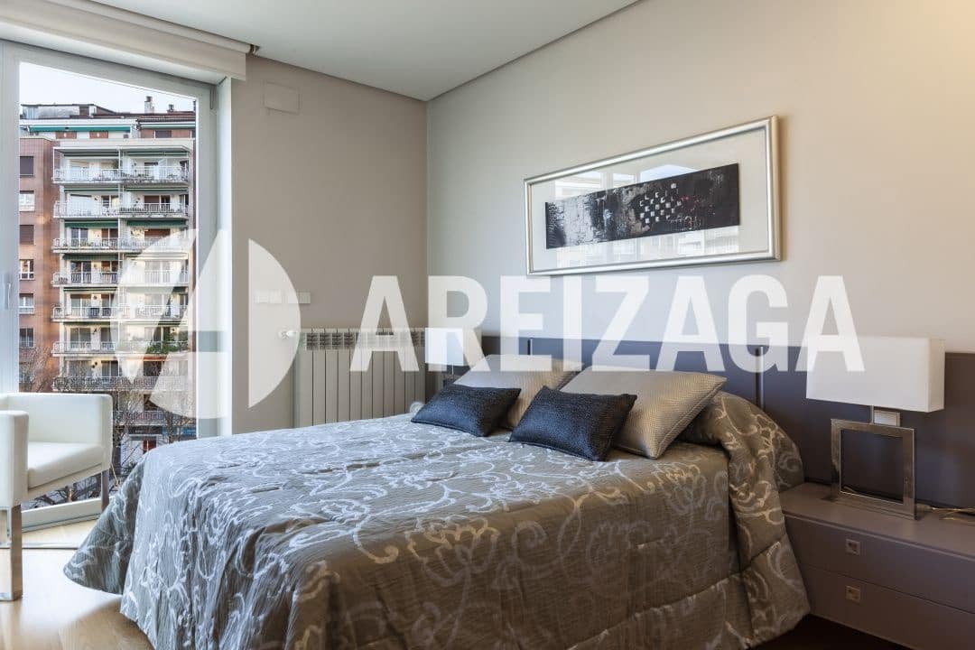 2 soverom Leilighet til salgs i Donostia-San Sebastian - € 890 000 (Ref: 9104104)