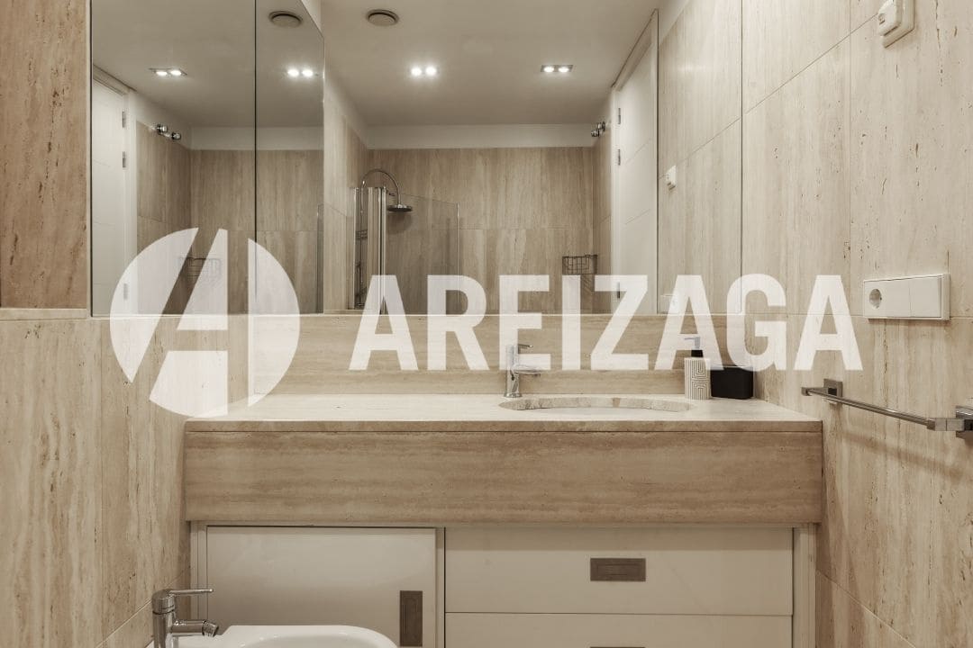 2 soverom Leilighet til salgs i Donostia-San Sebastian - € 890 000 (Ref: 9104104)