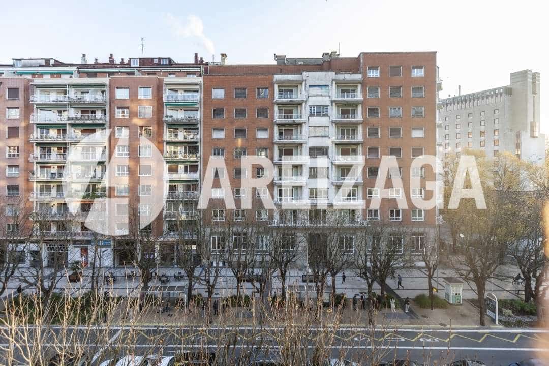 2 soverom Leilighet til salgs i Donostia-San Sebastian - € 890 000 (Ref: 9104104)