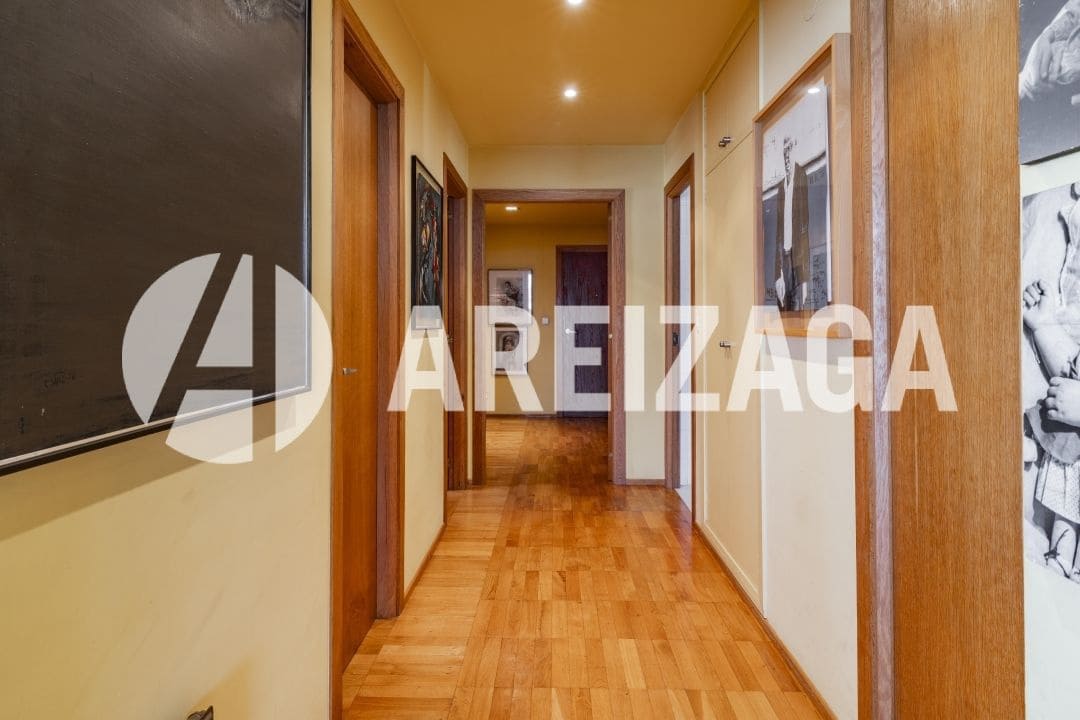 3 soveværelse Lejlighed til salg i Donostia-San Sebastian med swimmingpool - € 3.400.000 (Ref: 9105828)