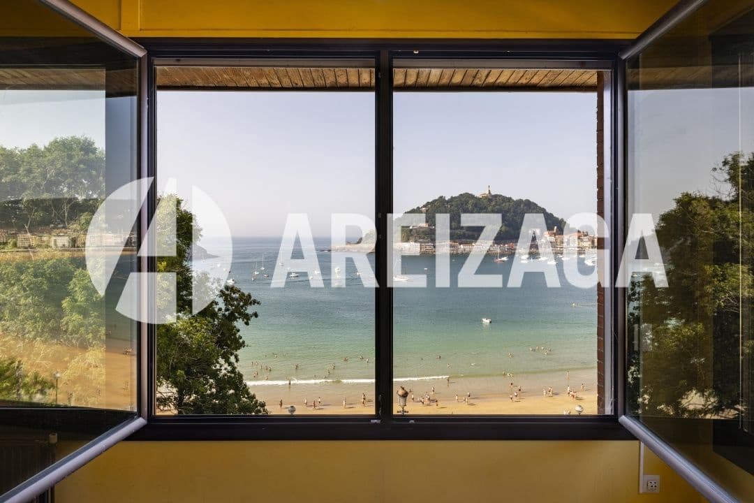 3 soveværelse Lejlighed til salg i Donostia-San Sebastian med swimmingpool - € 3.400.000 (Ref: 9105828)