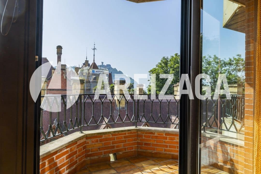 3 soveværelse Lejlighed til salg i Donostia-San Sebastian med swimmingpool - € 3.400.000 (Ref: 9105828)