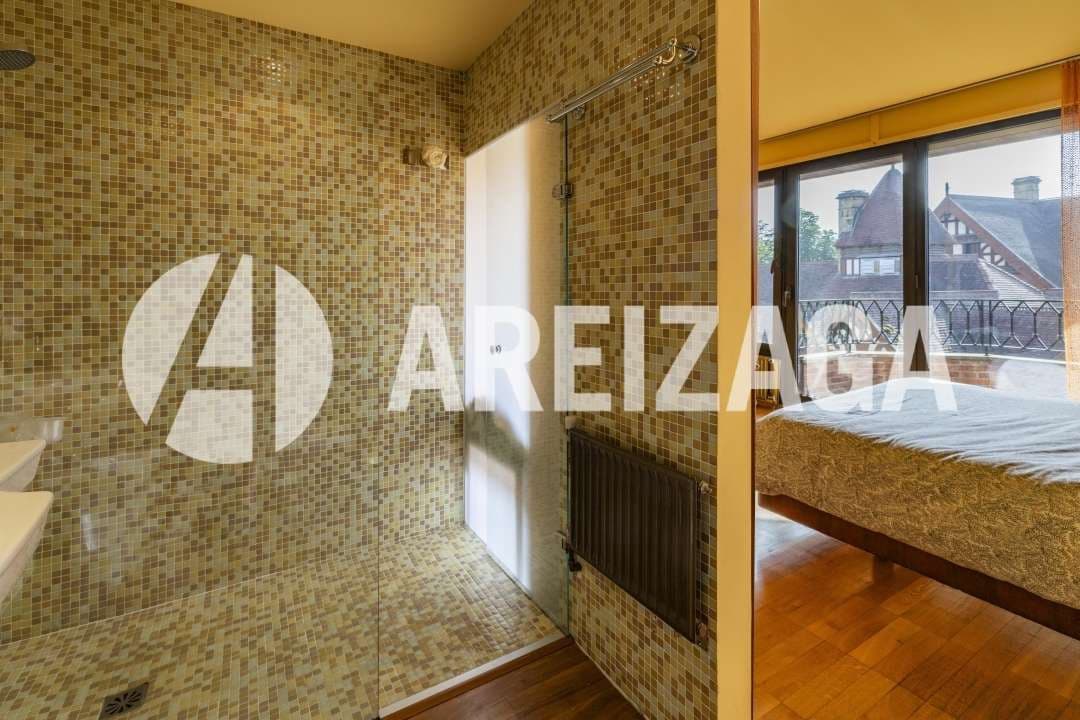 3 soveværelse Lejlighed til salg i Donostia-San Sebastian med swimmingpool - € 3.400.000 (Ref: 9105828)