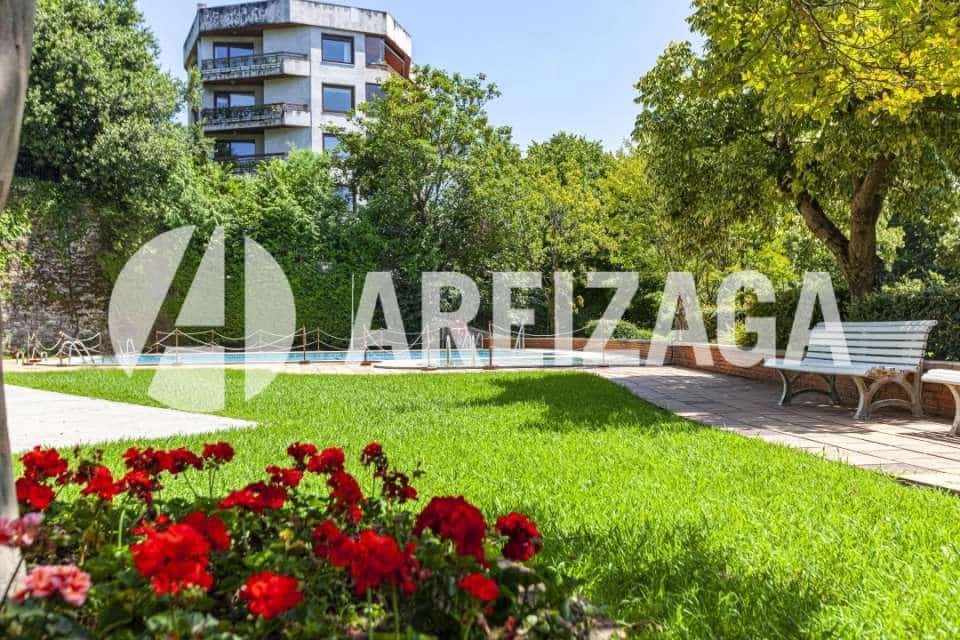 3 soveværelse Lejlighed til salg i Donostia-San Sebastian med swimmingpool - € 3.400.000 (Ref: 9105828)