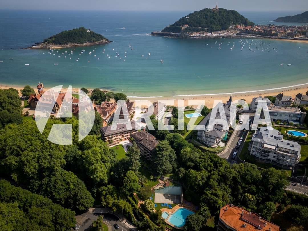 3 soveværelse Lejlighed til salg i Donostia-San Sebastian med swimmingpool - € 3.400.000 (Ref: 9105828)