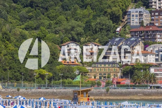 7 slaapkamer Villa te koop in Donostia-San Sebastián - € 3.700.000 (Ref: 9141138)