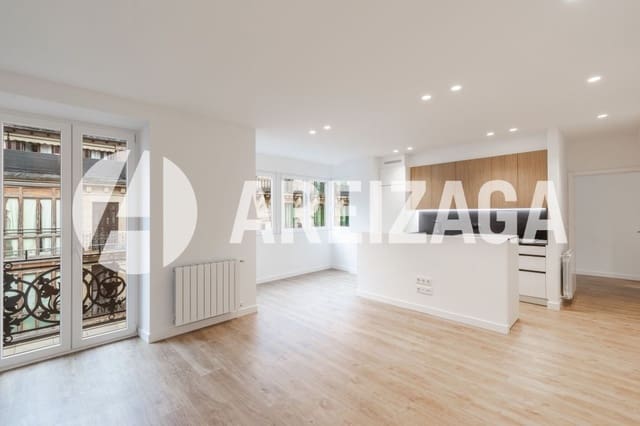 3 soverom Leilighet til salgs i Donostia-San Sebastián - € 775 000 (Ref: 9146335)