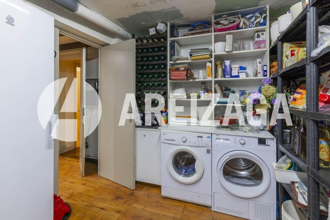 7 soveværelse Byhus til salg i Donostia-San Sebastian med swimmingpool - € 1.200.000 (Ref: 9148719)