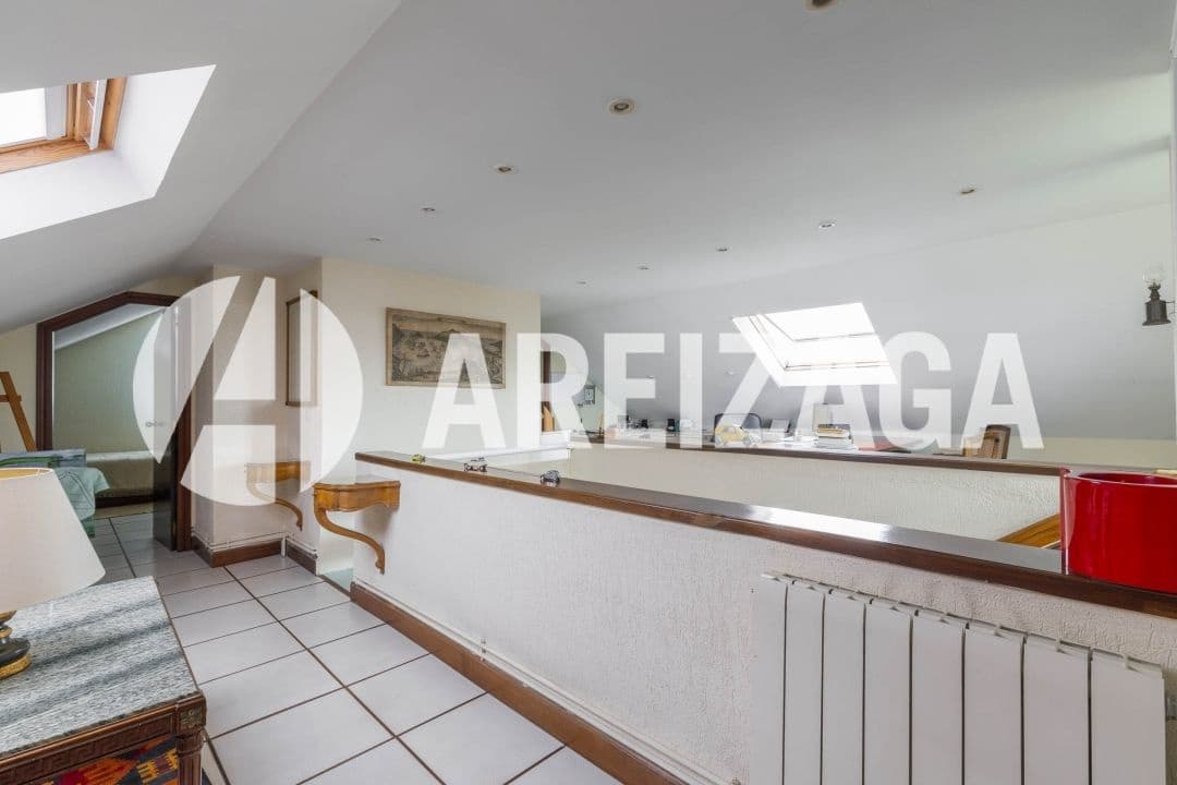 7 soveværelse Byhus til salg i Donostia-San Sebastian med swimmingpool - € 1.200.000 (Ref: 9148719)