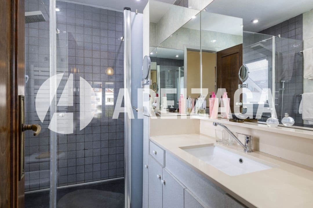 7 soveværelse Byhus til salg i Donostia-San Sebastian med swimmingpool - € 1.200.000 (Ref: 9148719)