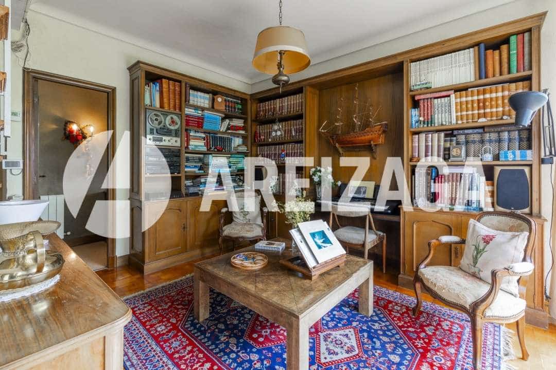 7 soveværelse Byhus til salg i Donostia-San Sebastian med swimmingpool - € 1.200.000 (Ref: 9148719)