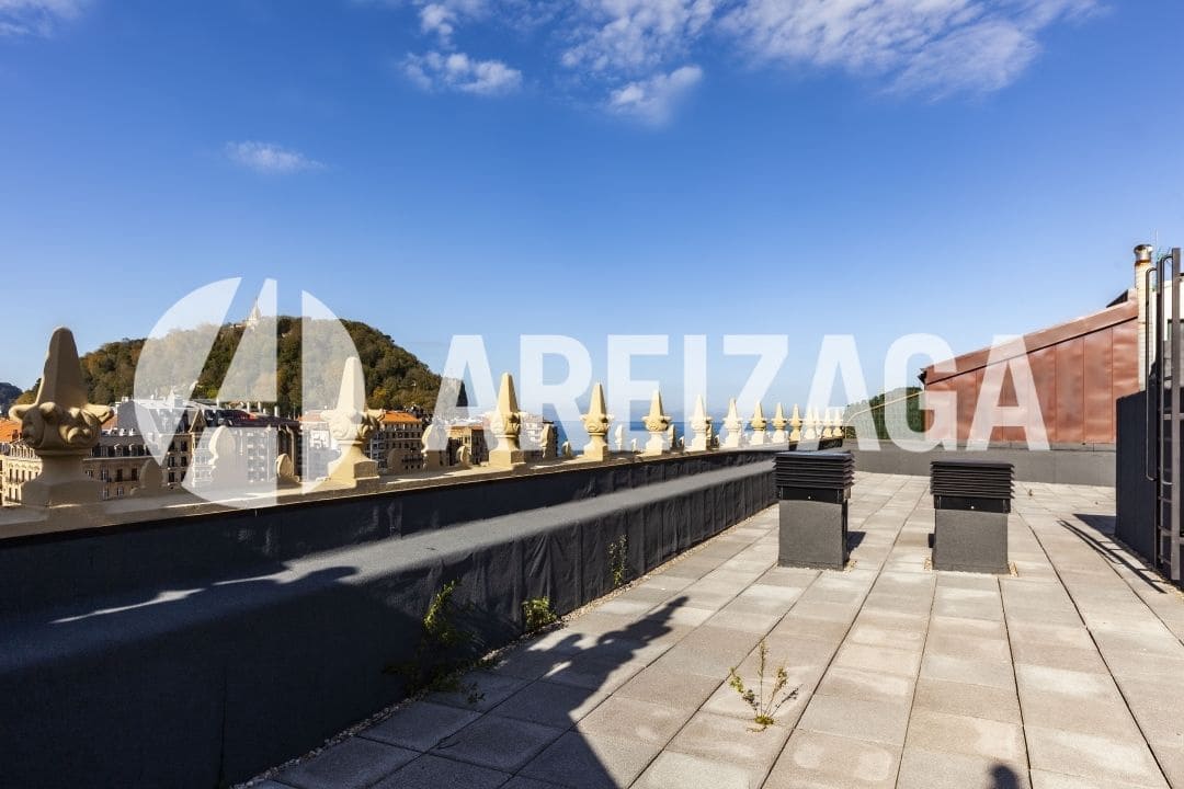 3 sypialnia Mieszkanie na sprzedaż w Donostia-San Sebastian - 1 600 000 € (Ref: 9186533)