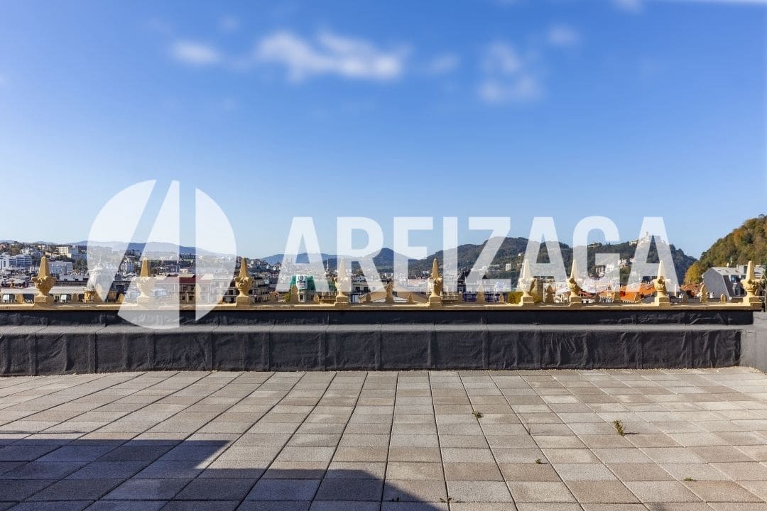 3 sypialnia Mieszkanie na sprzedaż w Donostia-San Sebastian - 1 600 000 € (Ref: 9186533)