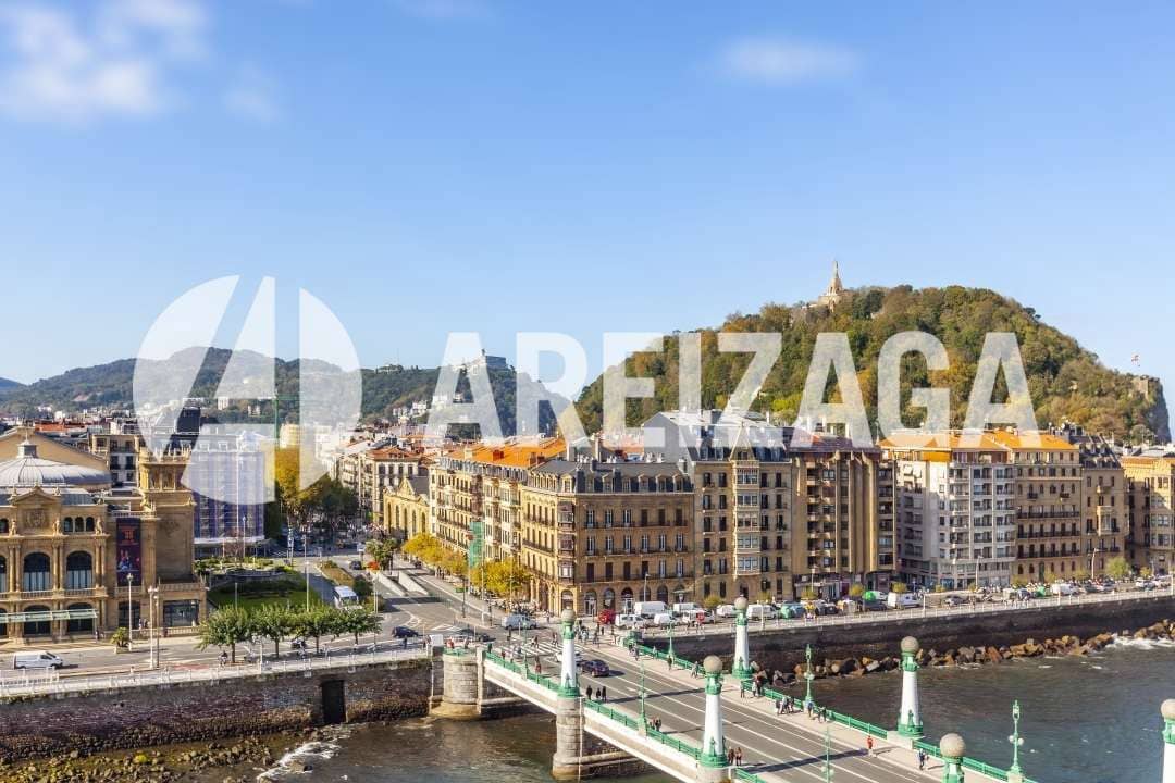 3 sypialnia Mieszkanie na sprzedaż w Donostia-San Sebastian - 1 600 000 € (Ref: 9186533)