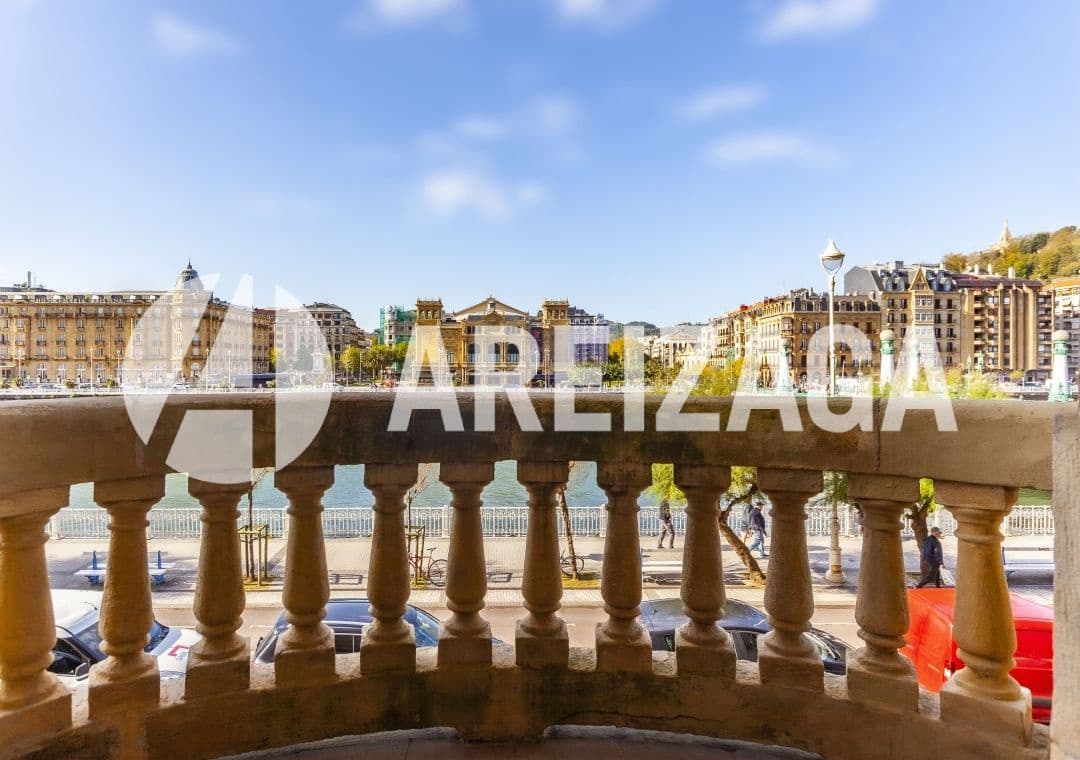 3 sypialnia Mieszkanie na sprzedaż w Donostia-San Sebastian - 1 600 000 € (Ref: 9186533)