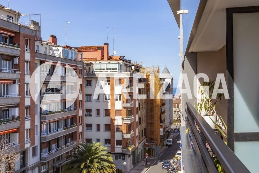 3 sypialnia Mieszkanie na sprzedaż w Donostia-San Sebastian - 610 000 € (Ref: 9205660)