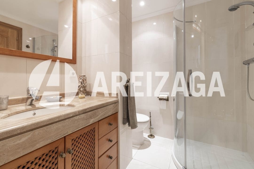 3 bedroom Flat for sale in Donostia-San Sebastian - € 1,250,000 (Ref: 9206109)