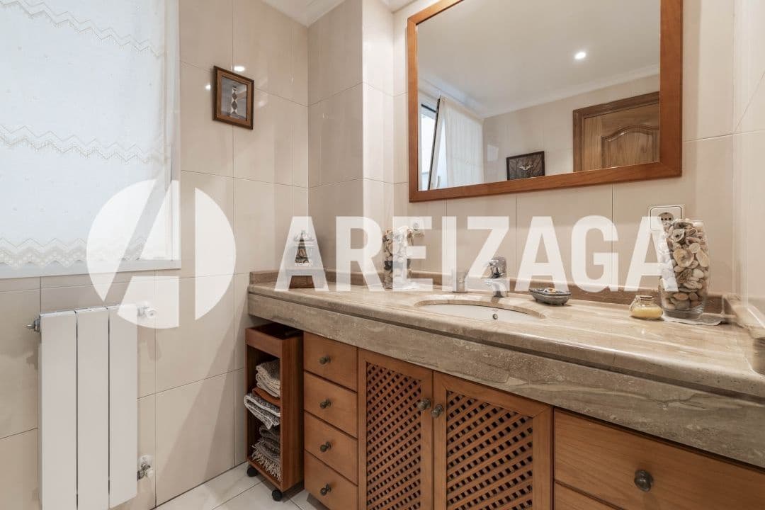 3 bedroom Flat for sale in Donostia-San Sebastian - € 1,250,000 (Ref: 9206109)