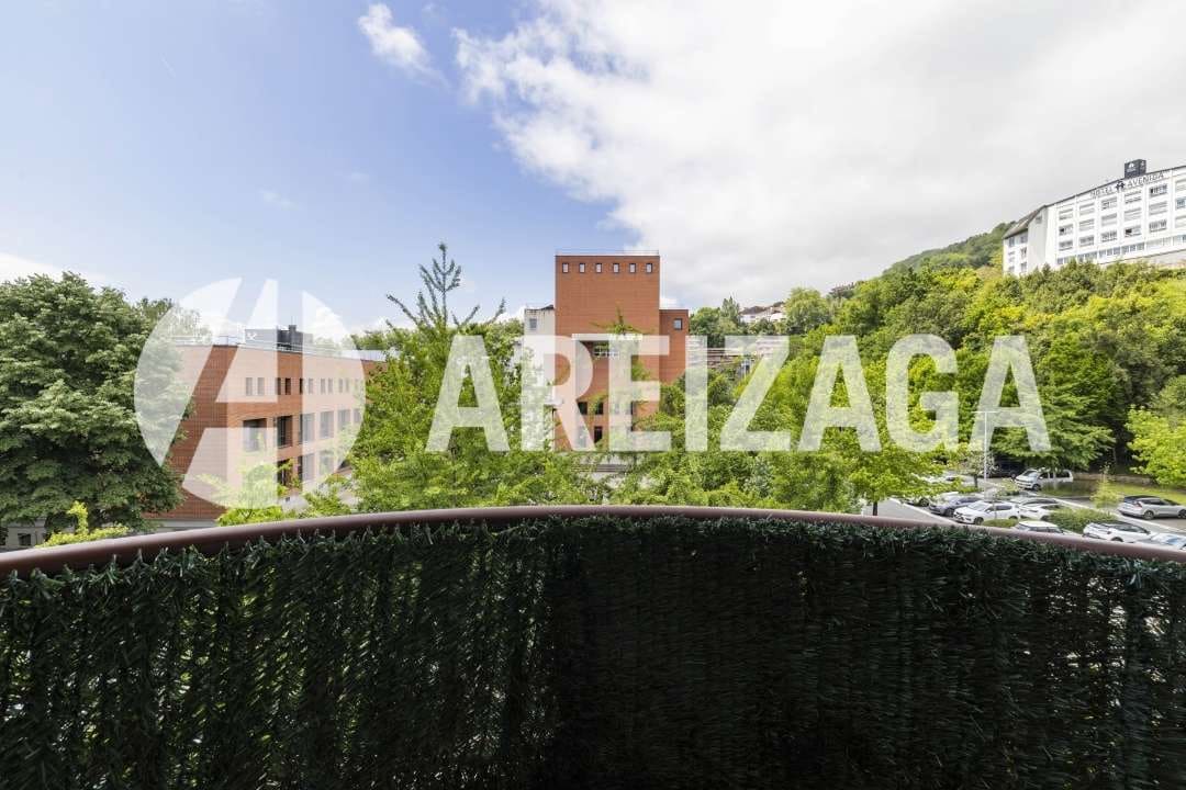 3 bedroom Flat for sale in Donostia-San Sebastian - € 1,250,000 (Ref: 9206109)