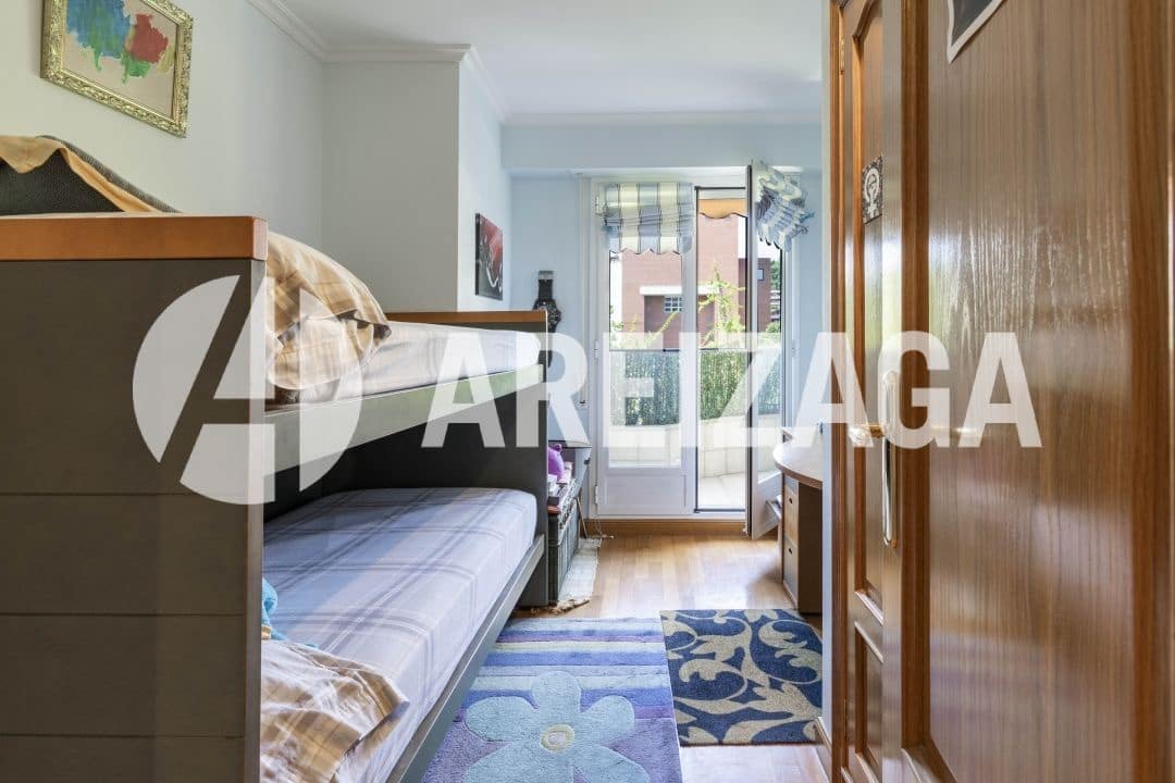 3 bedroom Flat for sale in Donostia-San Sebastian - € 1,250,000 (Ref: 9206109)