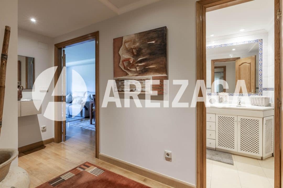 3 bedroom Flat for sale in Donostia-San Sebastian - € 1,250,000 (Ref: 9206109)