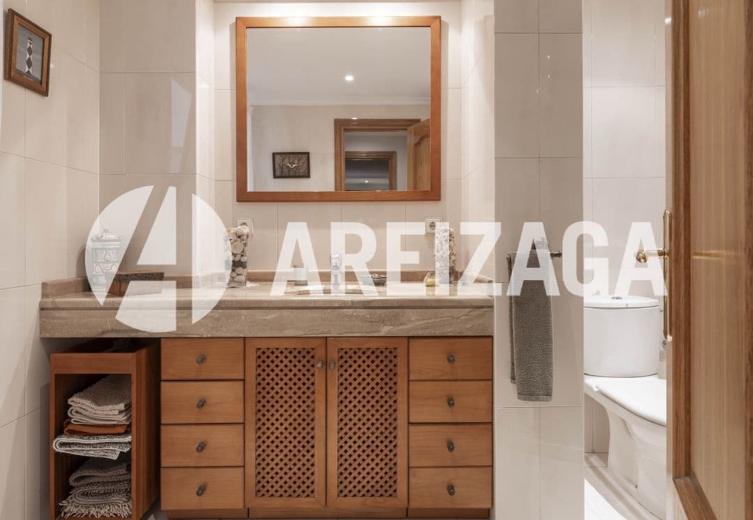 3 bedroom Flat for sale in Donostia-San Sebastian - € 1,250,000 (Ref: 9206109)