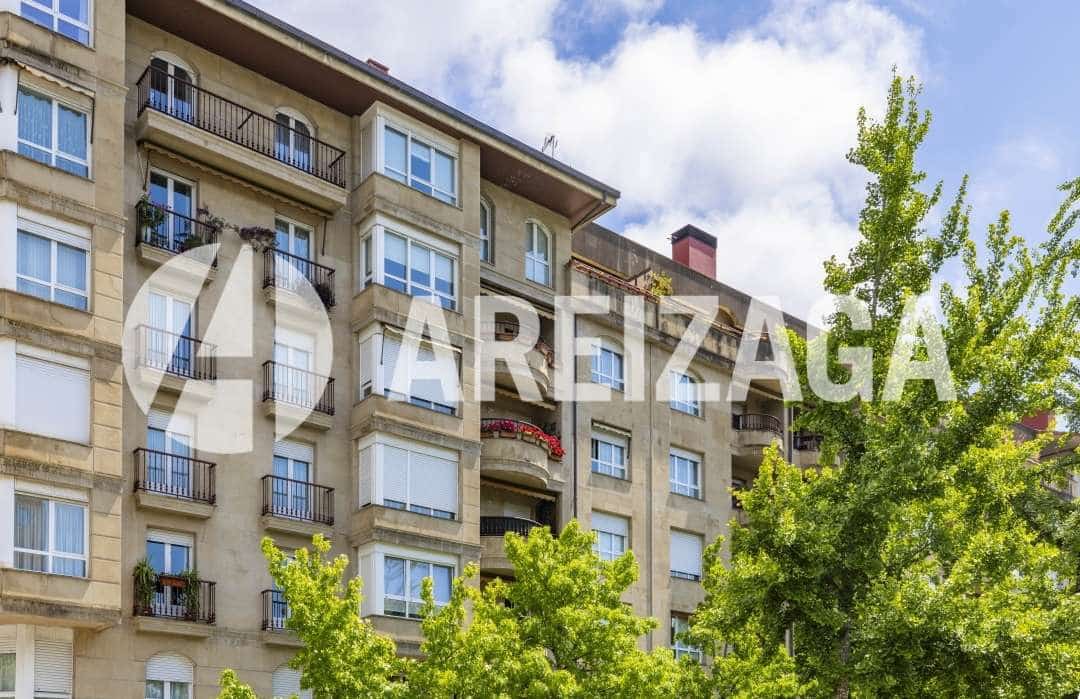 3 bedroom Flat for sale in Donostia-San Sebastian - € 1,250,000 (Ref: 9206109)