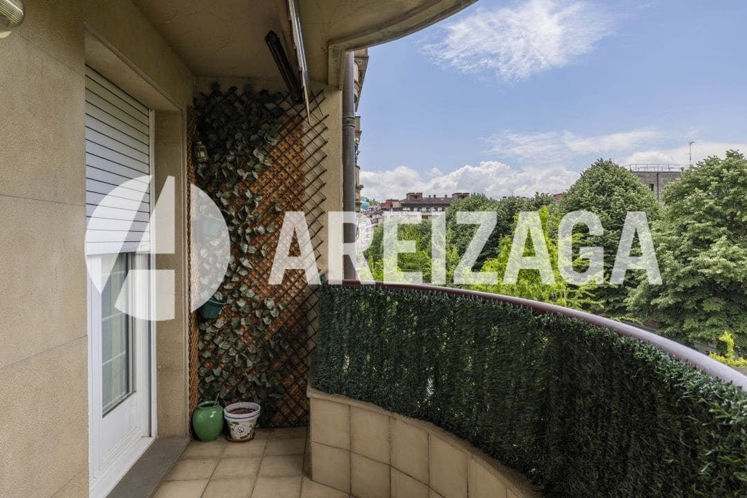 3 bedroom Flat for sale in Donostia-San Sebastian - € 1,250,000 (Ref: 9206109)
