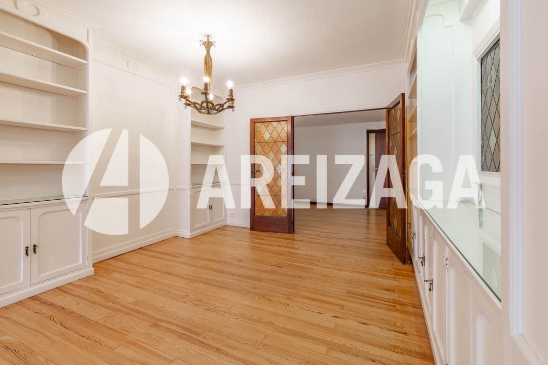 4 sovrum Lägenhet till salu i Donostia-San Sebastian - 875 000 € (Ref: 9207705)
