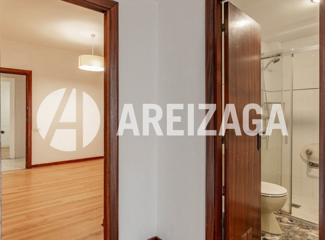 4 sovrum Lägenhet till salu i Donostia-San Sebastian - 875 000 € (Ref: 9207705)