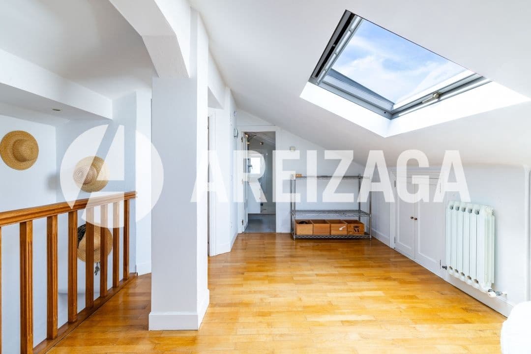 4 soveværelse Penthouse til salg i Donostia-San Sebastian - € 550.000 (Ref: 9245742)