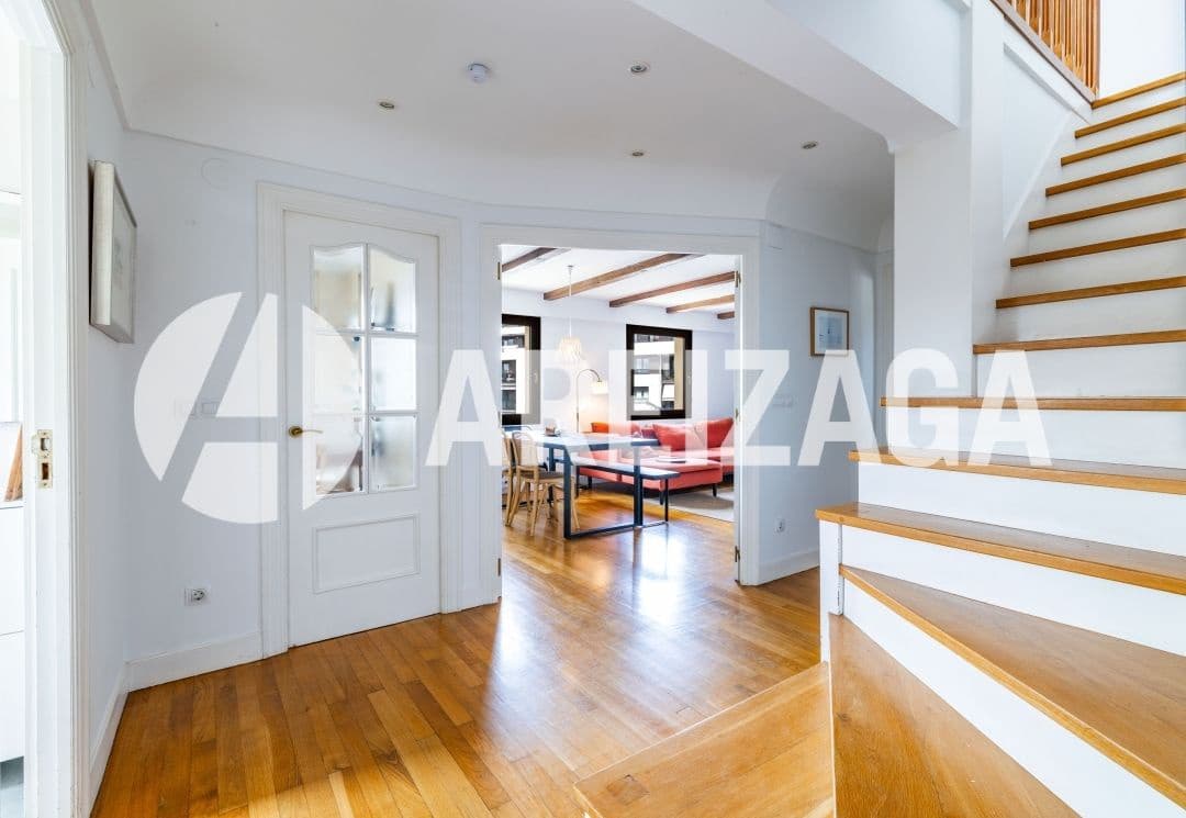 4 soveværelse Penthouse til salg i Donostia-San Sebastian - € 550.000 (Ref: 9245742)