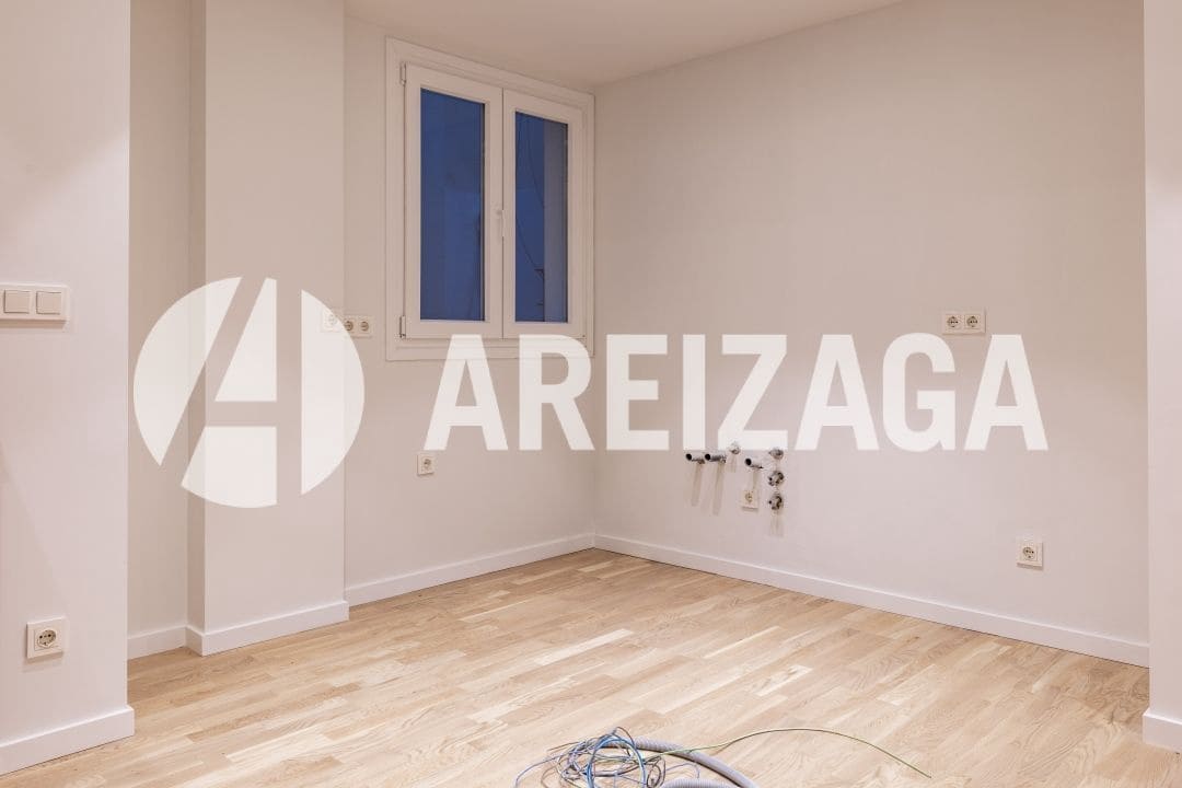 3 soveværelse Lejlighed til salg i Donostia-San Sebastian - € 595.000 (Ref: 9261873)