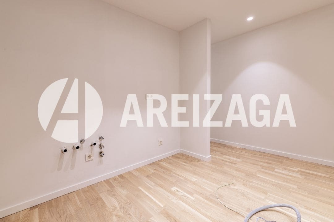 3 soveværelse Lejlighed til salg i Donostia-San Sebastian - € 595.000 (Ref: 9261873)