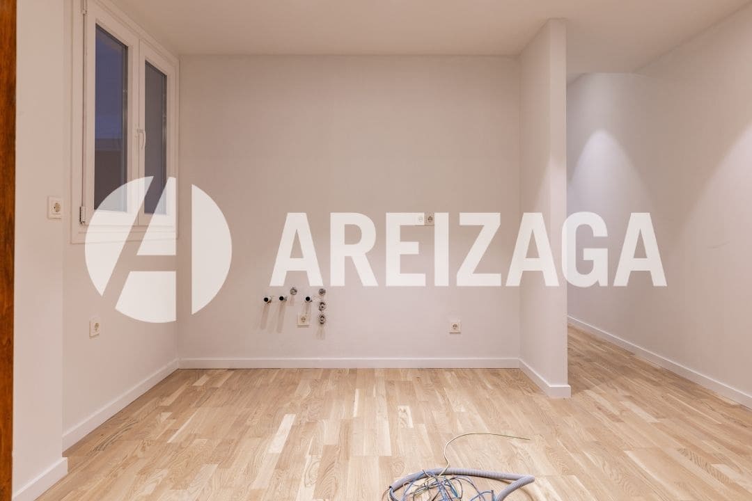 3 soveværelse Lejlighed til salg i Donostia-San Sebastian - € 595.000 (Ref: 9261873)