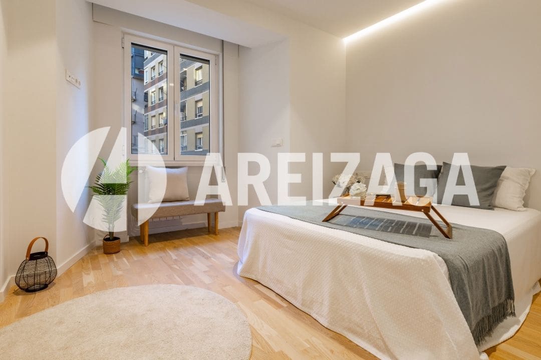 3 soveværelse Lejlighed til salg i Donostia-San Sebastian - € 595.000 (Ref: 9261873)