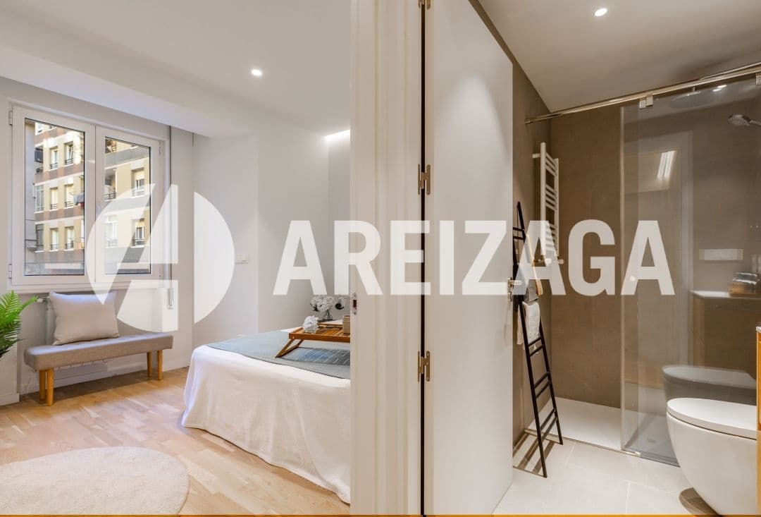 3 soveværelse Lejlighed til salg i Donostia-San Sebastian - € 595.000 (Ref: 9261873)
