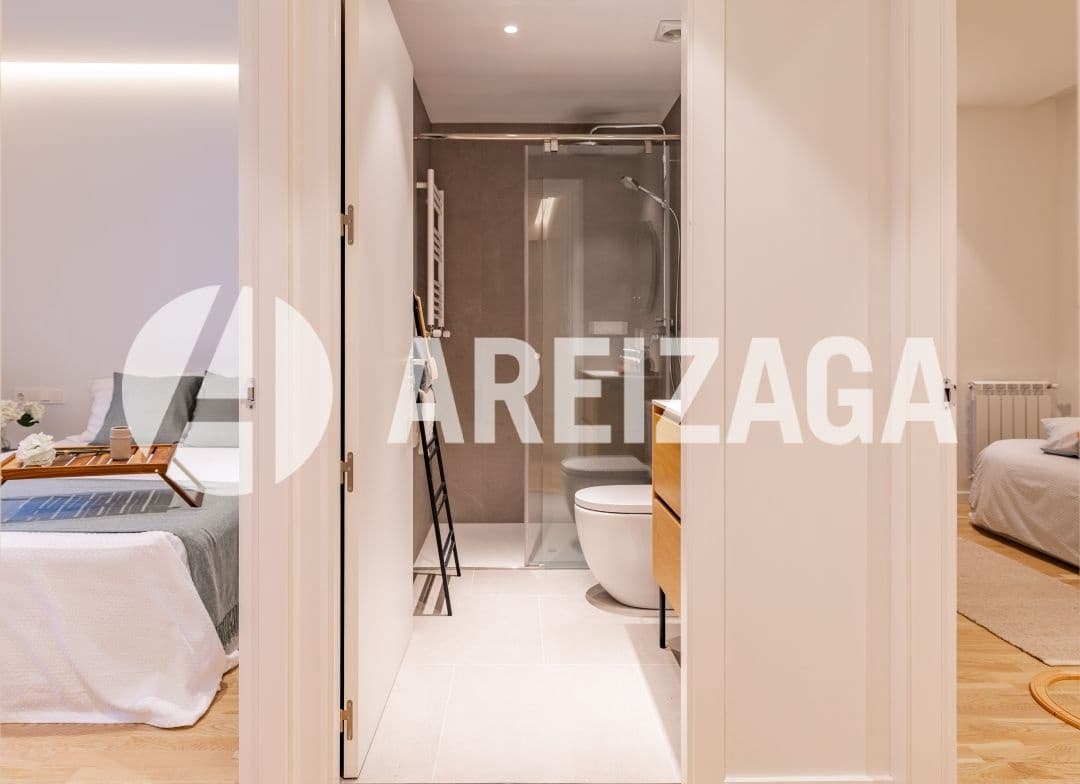 3 soveværelse Lejlighed til salg i Donostia-San Sebastian - € 595.000 (Ref: 9261873)