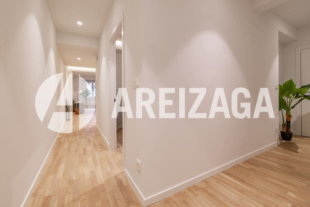 3 soveværelse Lejlighed til salg i Donostia-San Sebastian - € 595.000 (Ref: 9261873)