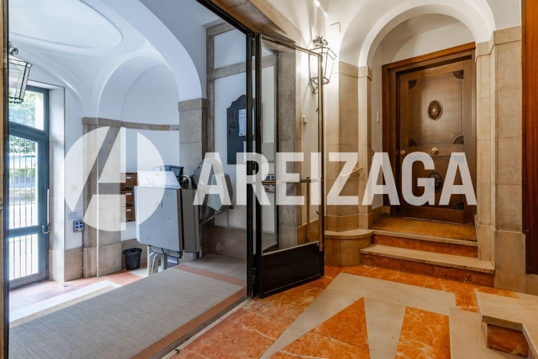 3 soveværelse Lejlighed til salg i Donostia-San Sebastian - € 595.000 (Ref: 9261873)