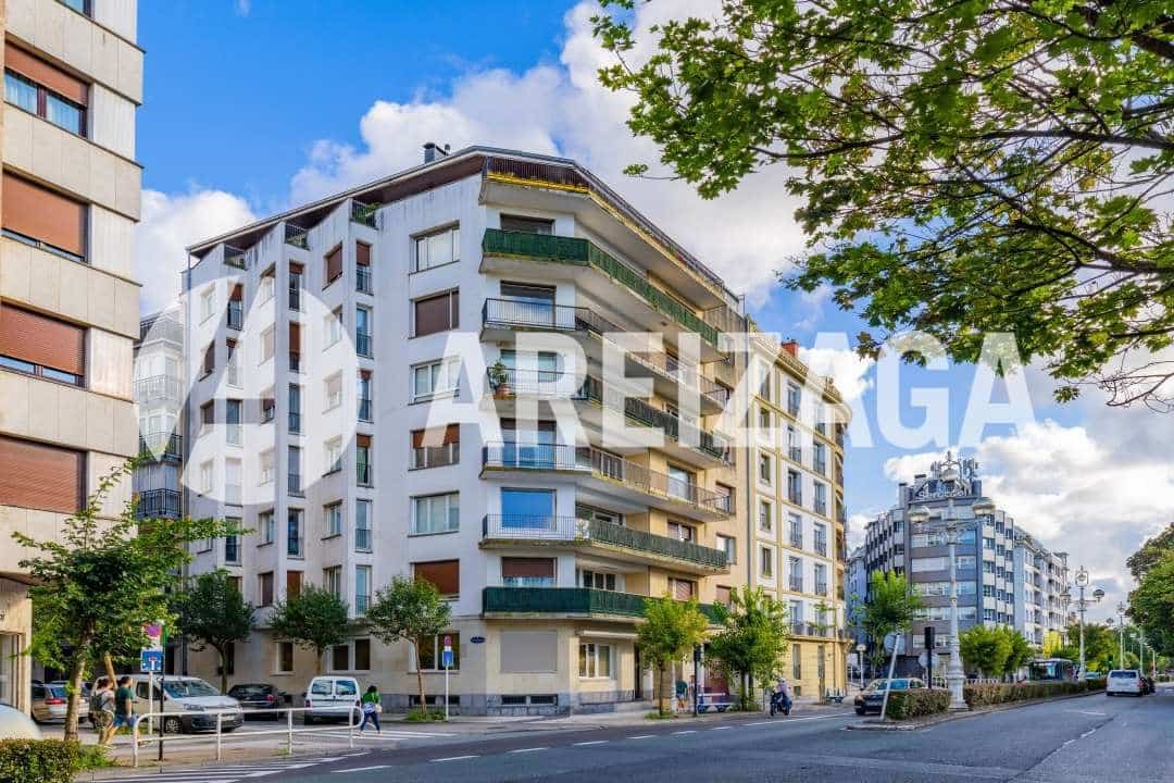 3 soveværelse Lejlighed til salg i Donostia-San Sebastian - € 595.000 (Ref: 9261873)