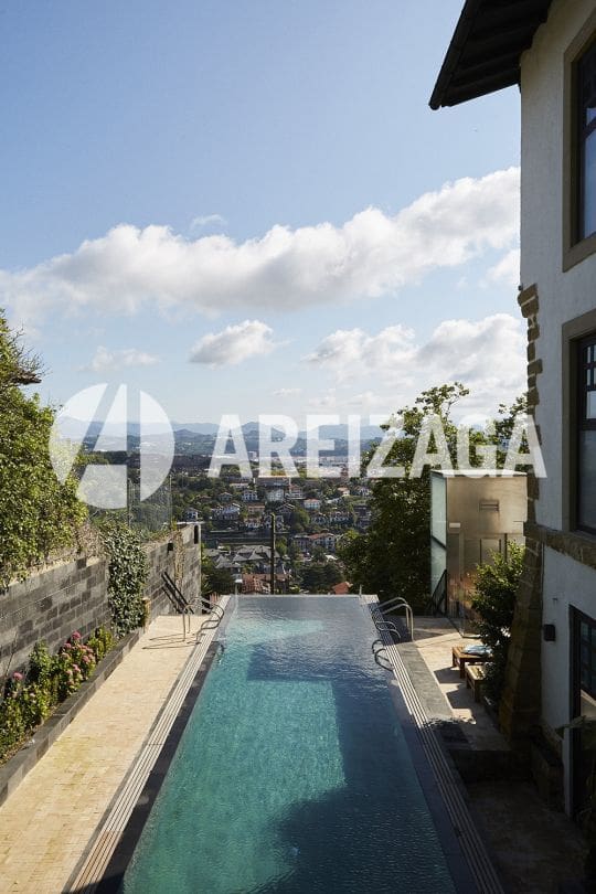 9 soveværelse Hotel til salg i Donostia-San Sebastian med swimmingpool - € 3.450.000 (Ref: 9274691)