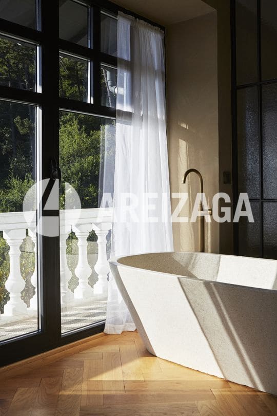 9 soveværelse Hotel til salg i Donostia-San Sebastian med swimmingpool - € 3.450.000 (Ref: 9274691)