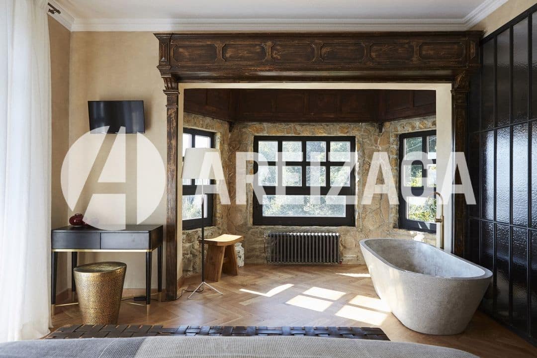 9 soveværelse Hotel til salg i Donostia-San Sebastian med swimmingpool - € 3.450.000 (Ref: 9274691)