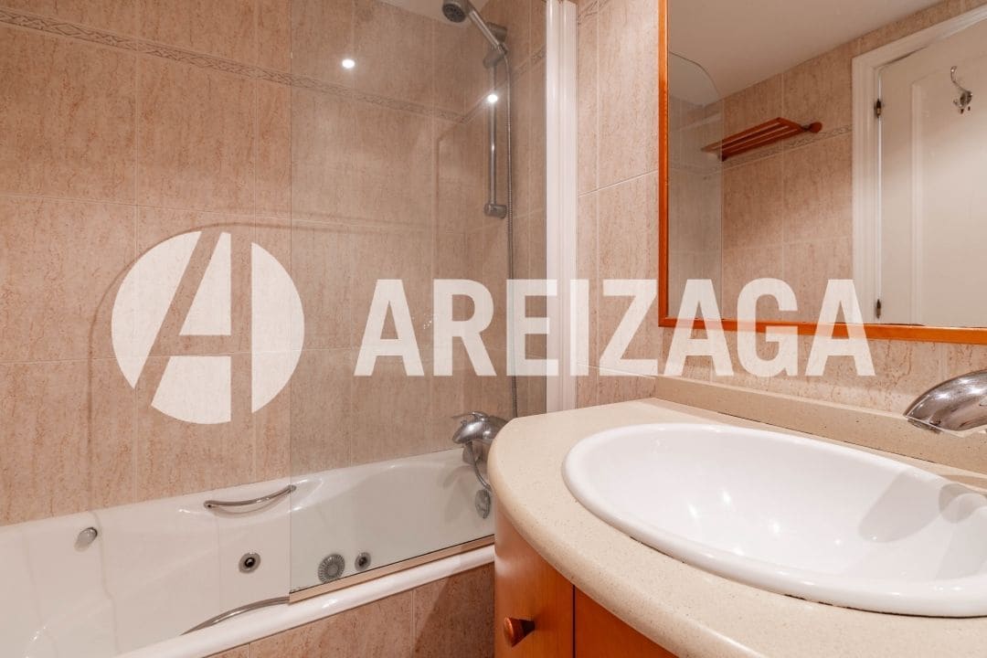 3 soverom Leilighet til salgs i Donostia-San Sebastian - € 775 000 (Ref: 9283951)