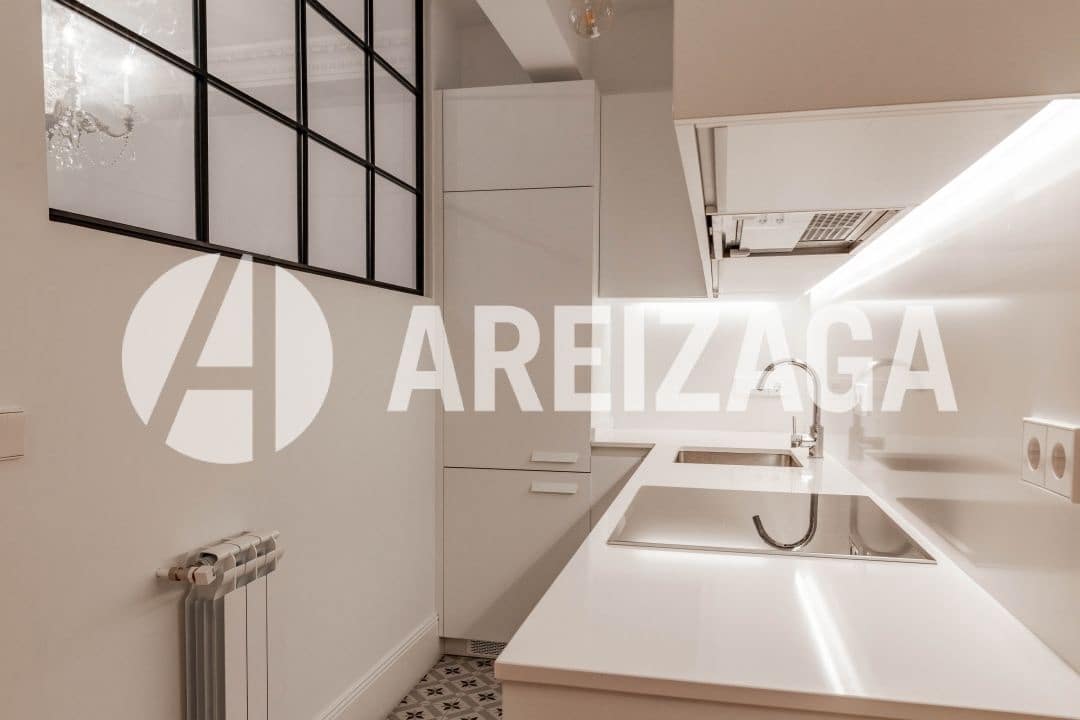 3 chambre Appartement à vendre à Donostia-San Sebastian - 450 000 € (Ref: 9307154)