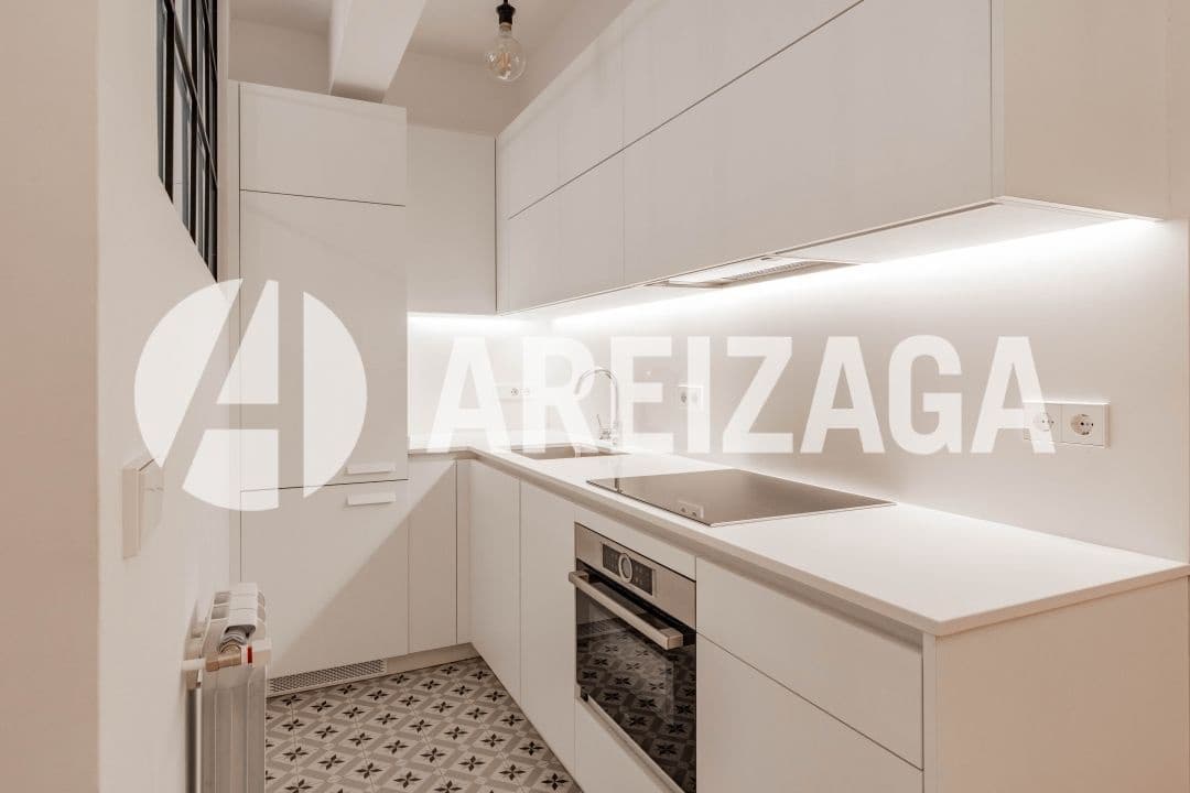 3 chambre Appartement à vendre à Donostia-San Sebastian - 450 000 € (Ref: 9307154)