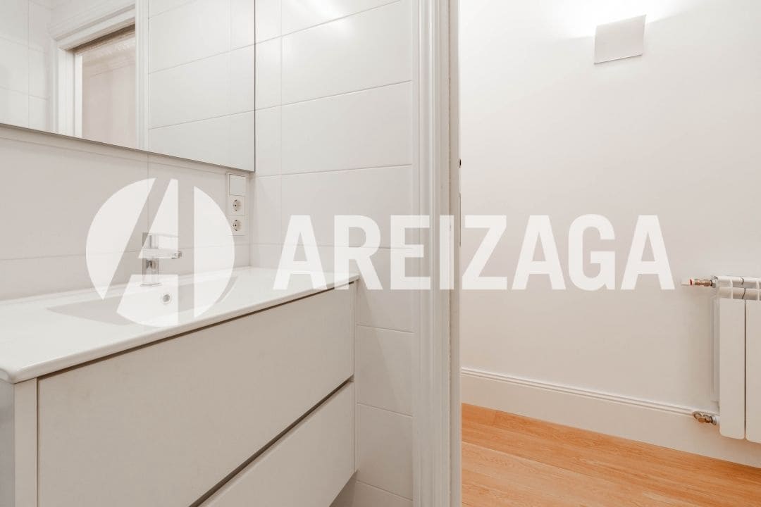 3 chambre Appartement à vendre à Donostia-San Sebastian - 450 000 € (Ref: 9307154)