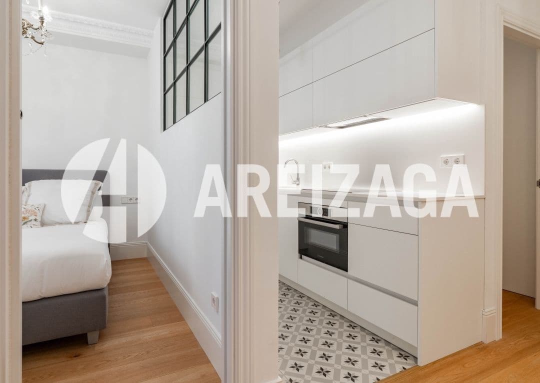 3 chambre Appartement à vendre à Donostia-San Sebastian - 450 000 € (Ref: 9307154)